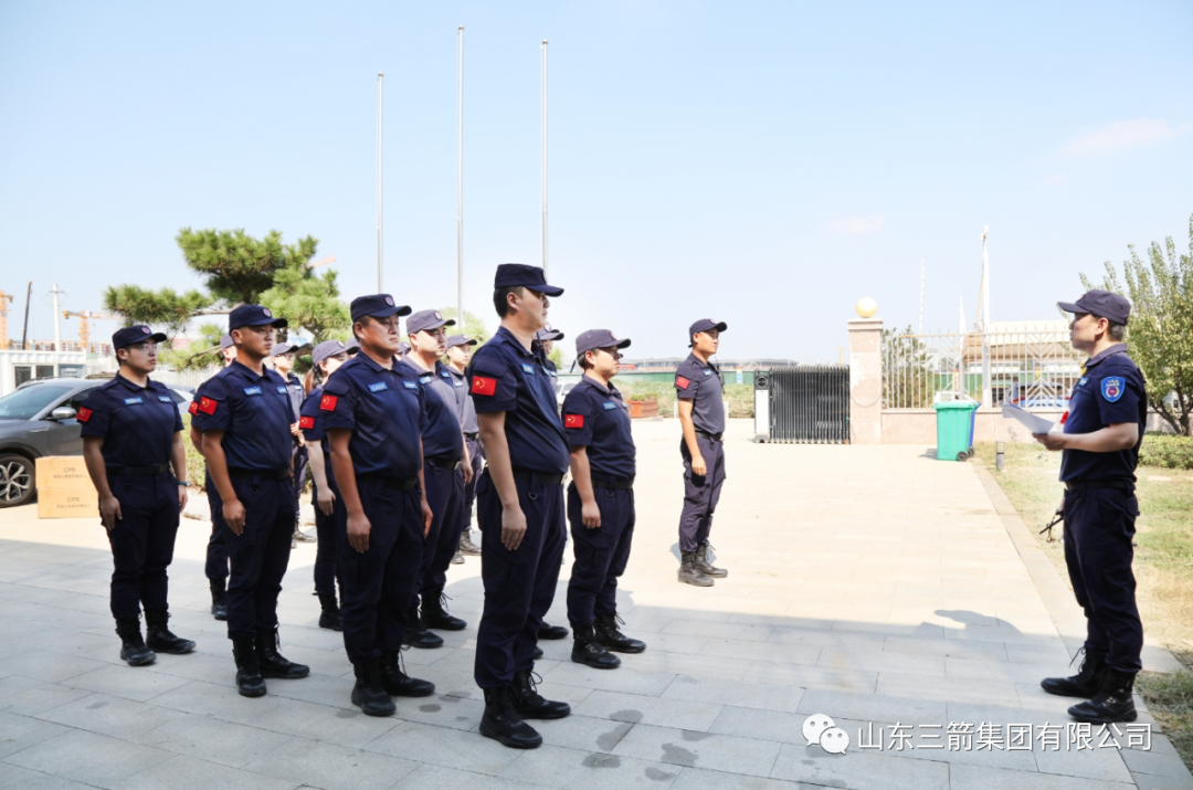 三箭應(yīng)急救援隊(duì)組織開展深基坑坍塌應(yīng)急救援演練活動(dòng)